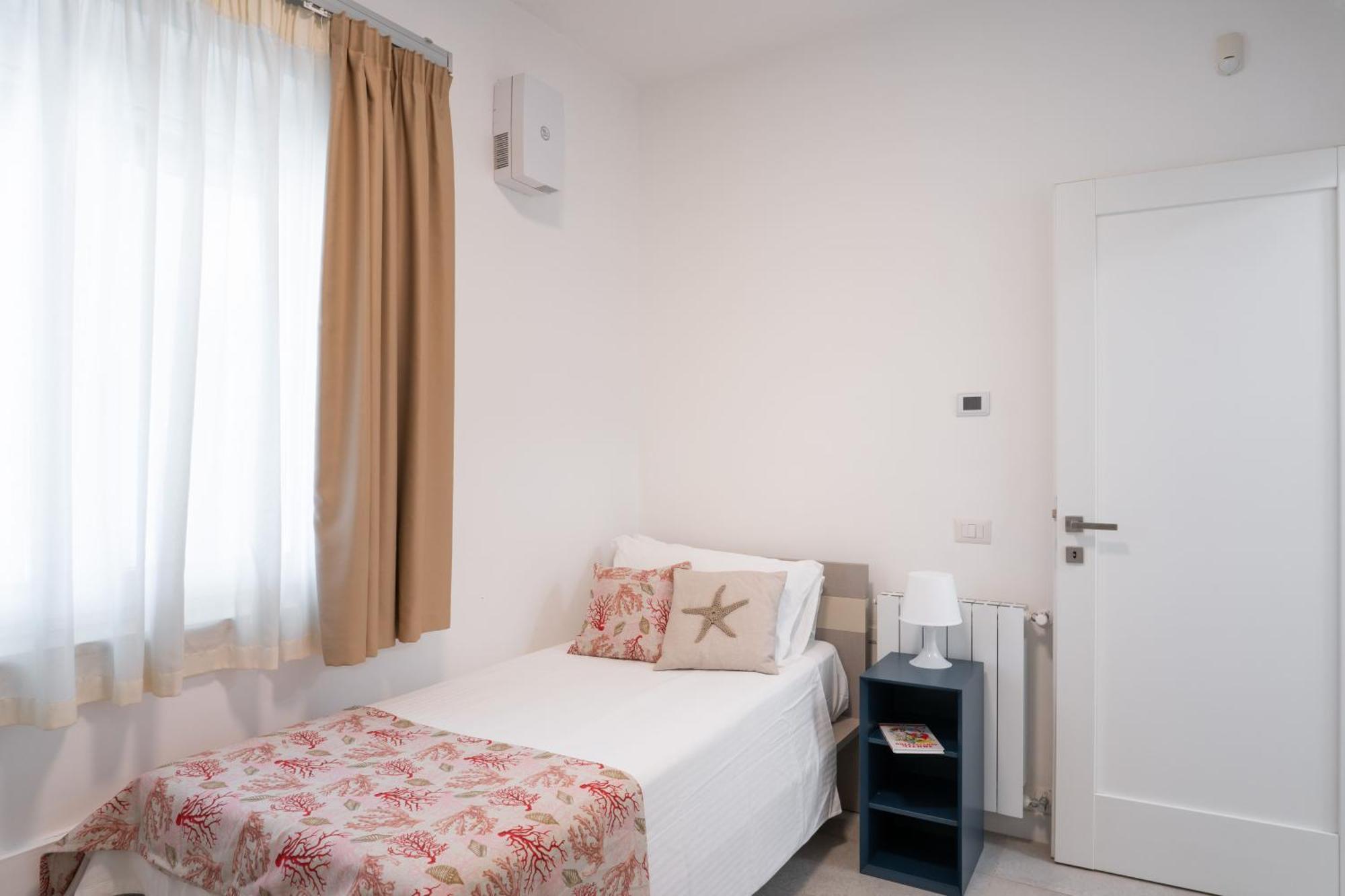 Villa Elena By Ortigia Apartments فانوسا المظهر الخارجي الصورة