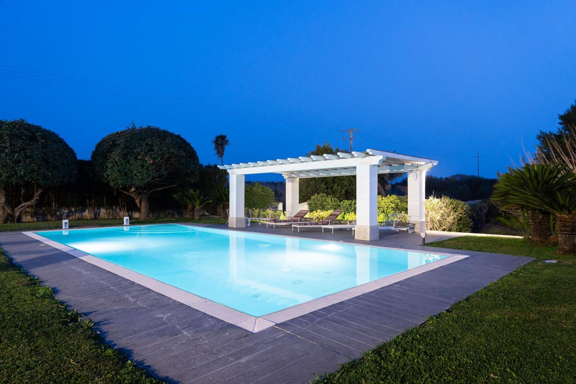 Villa Elena By Ortigia Apartments فانوسا المظهر الخارجي الصورة